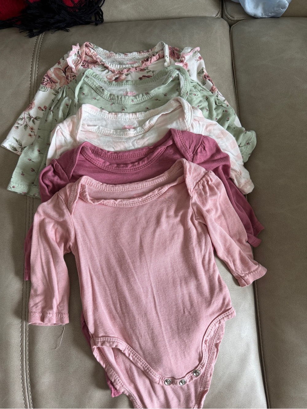 Pack of bamboo 3-6 M Long-Sleeve One-Pieces in Pink and Pastel/floral Shades